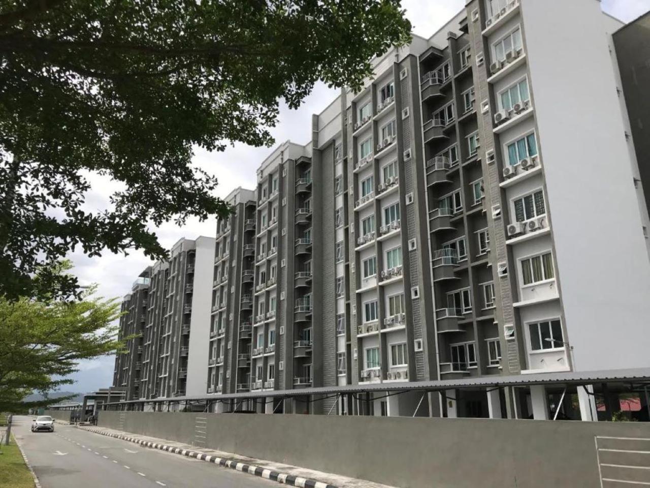 Maya Seaview Families Suite Apartment + Sky Pool Kuah Exterior photo